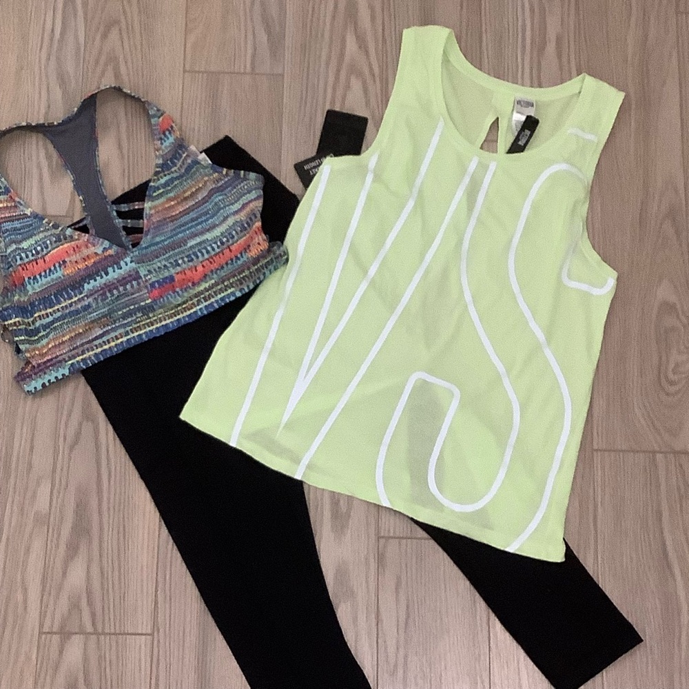 NWT VICTORIA SPORT NEON TANK TOP❤️❤️❤️❤️
